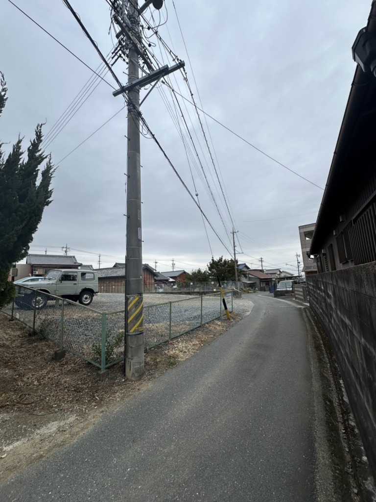 練馬区三原台の住友不動産様新築　隣家が近い環境下でのデザインアンテナ壁面工事