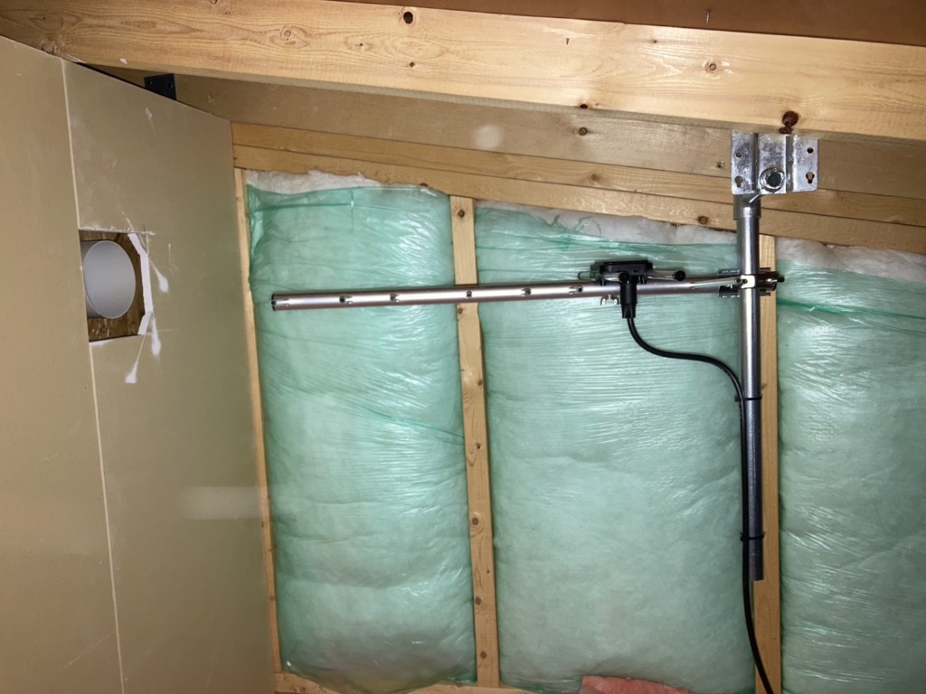 清須市西枇杷島町小野田の東新住建様平屋新築　外から見えない地デジ屋根裏アンテナ工事