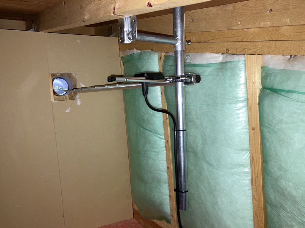 清須市西枇杷島町小野田の東新住建様平屋新築　外から見えない地デジ屋根裏アンテナ工事