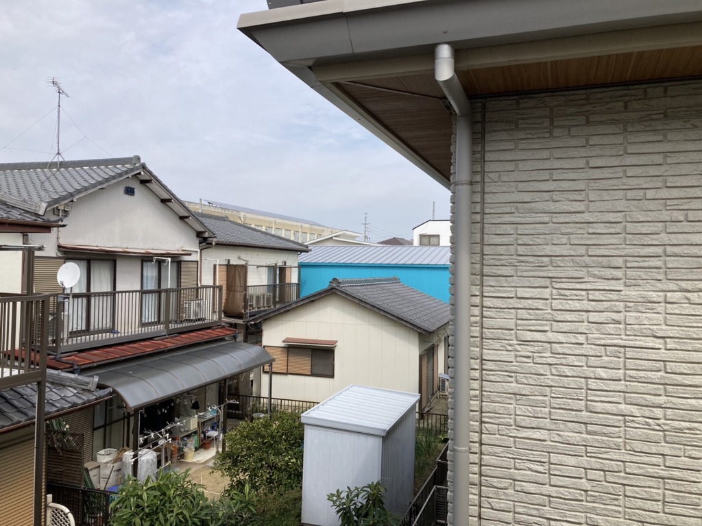 名古屋市緑区徳重のスッキリポール設備がある既存住宅での地上波デジタル放送屋根裏アンテナ工事