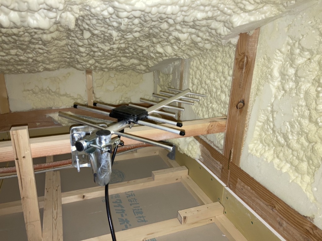 日進市梅森台の中部電力不動産様　災害に強い地上波デジタル放送新築屋根裏アンテナ工事