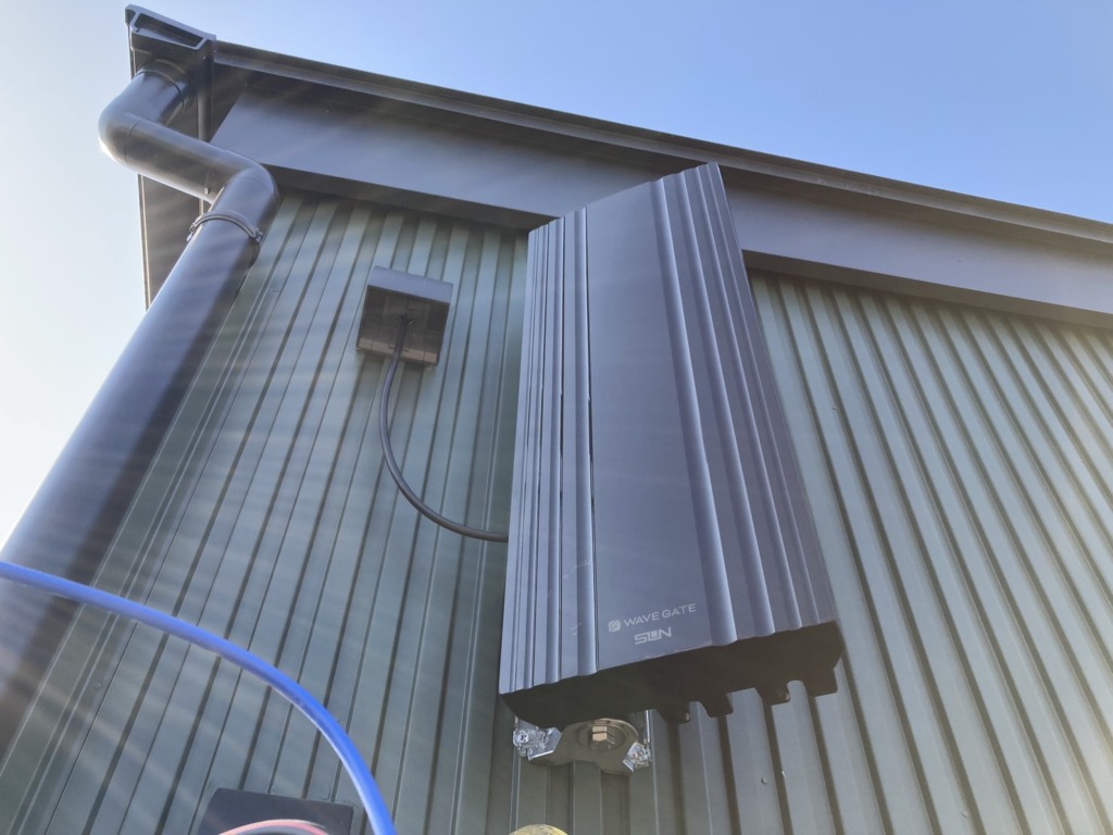 小牧市間々原新田のマスターズ様　ガルバリウム外壁新築にデザインアンテナ壁面工事