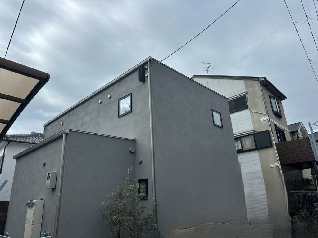 藤井寺市惣社のD's style様新築　地上波デジタル放送お洒落なデザインアンテナ壁面工事