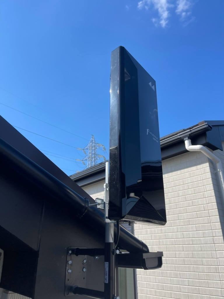 狛江市駒井町のアグレ都市デザイン様　お洒落な新築デザインアンテナサイドベース工事