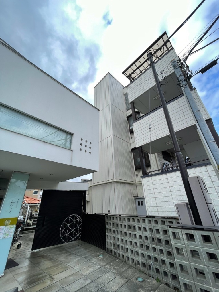 昭島市緑町のクレバリーホーム様　デザインアンテナサイドベース工事