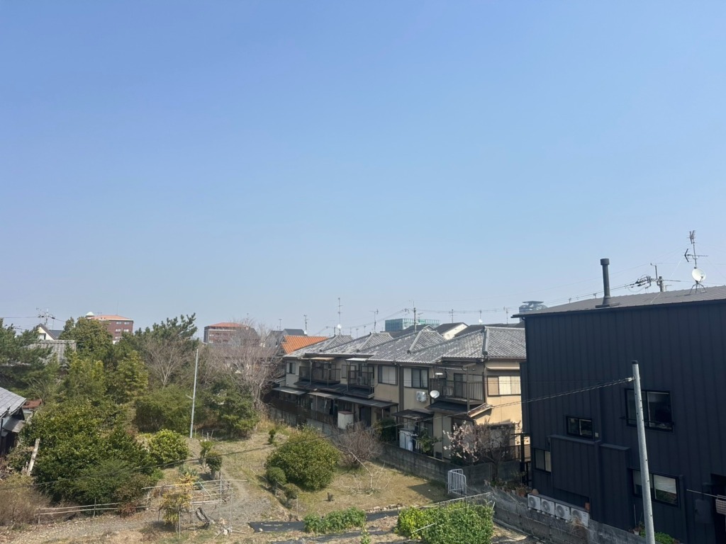 2026年5月1日 向日市鶏冠井町の四辻の家様新築　お洒落なデザインアンテナ壁面工事