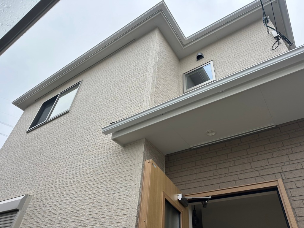 京田辺市三山木柚ノ木のファースト住建様新築 台風でも安心の地デジ屋根裏アンテナ工事