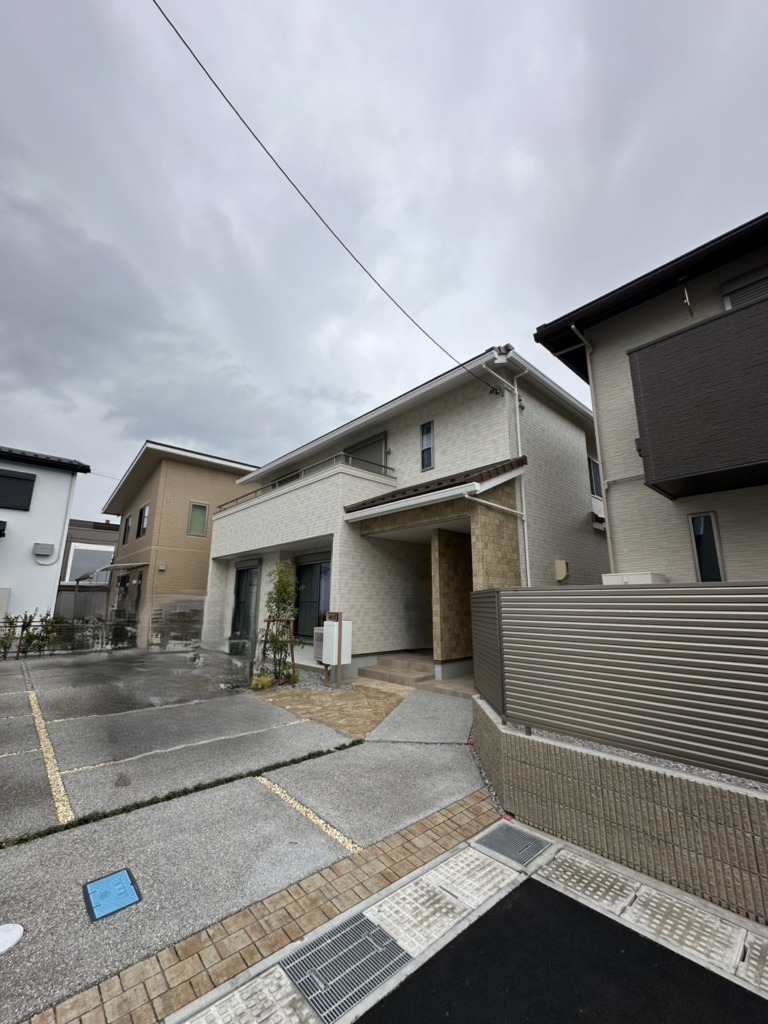 三重郡川越町北福崎のエサキホーム様新築　屋根裏アンテナ工事