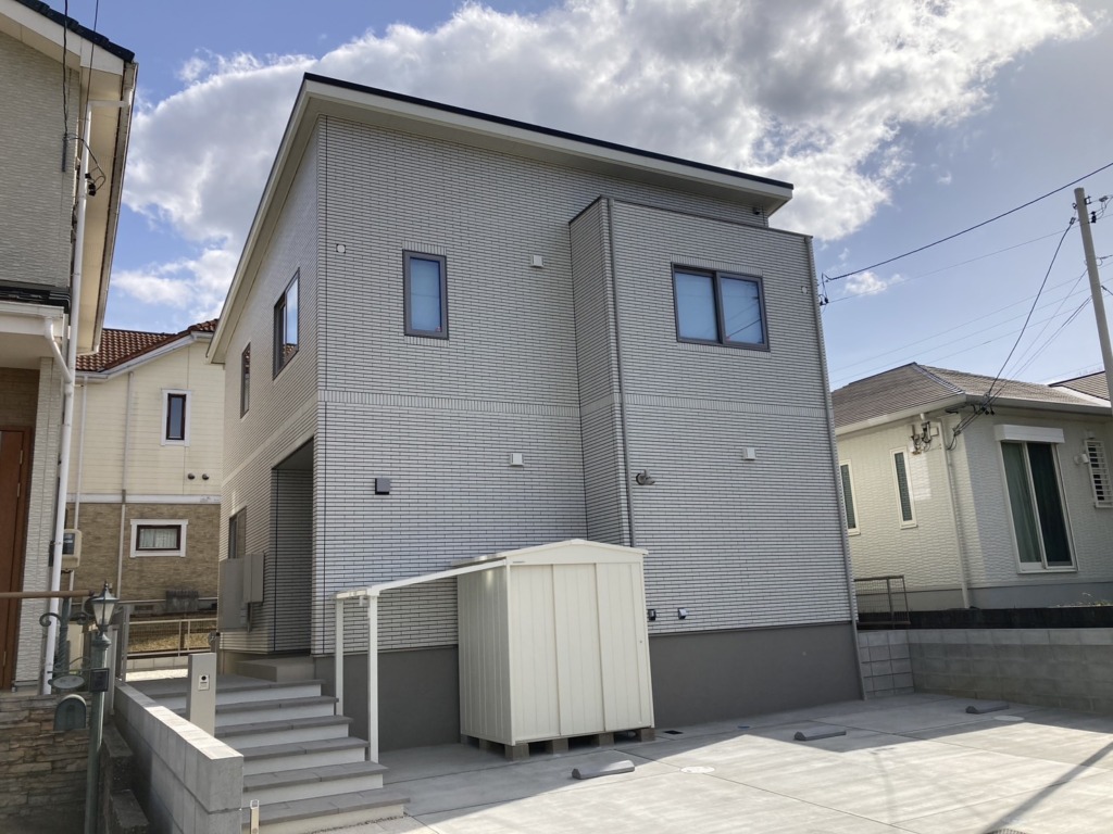 日進市米野木台の一条工務店様新築　台風でも安心の地デジ屋根裏アンテナ工事