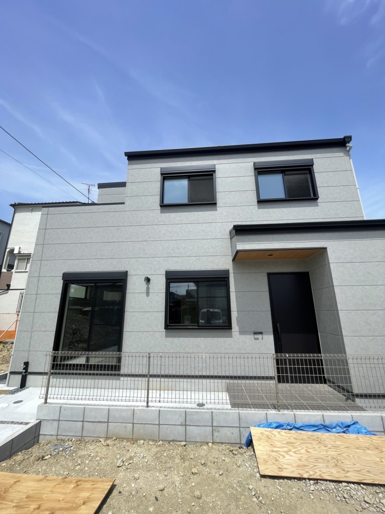 高槻市宮田町のアイルクリエイト様新築　災害に強い地デジ屋根裏アンテナ工事