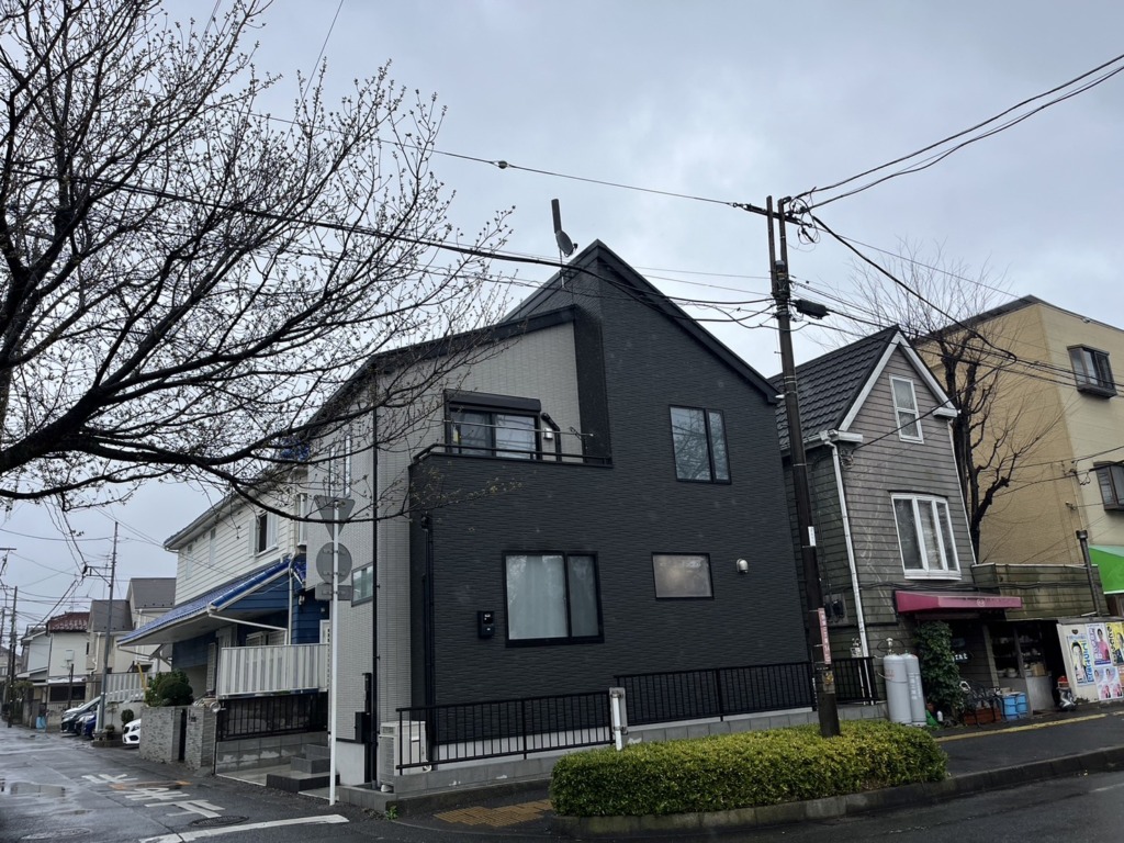 2026年5月8日 相模原市中央区弥栄の金子建設様既存住宅　光テレビから4K8K放送対応BSと地デジユニコーンアンテナへの切り替え工事