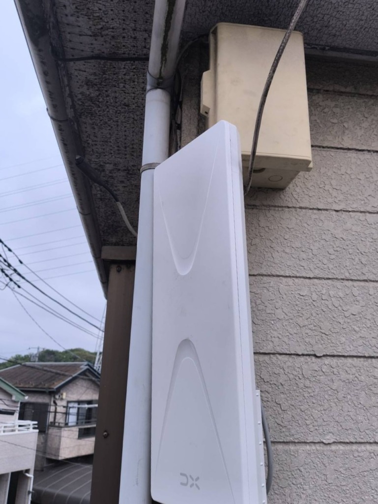 千葉市若葉区貝塚町の既存住宅 災害に強いデザインアンテナ壁面工事