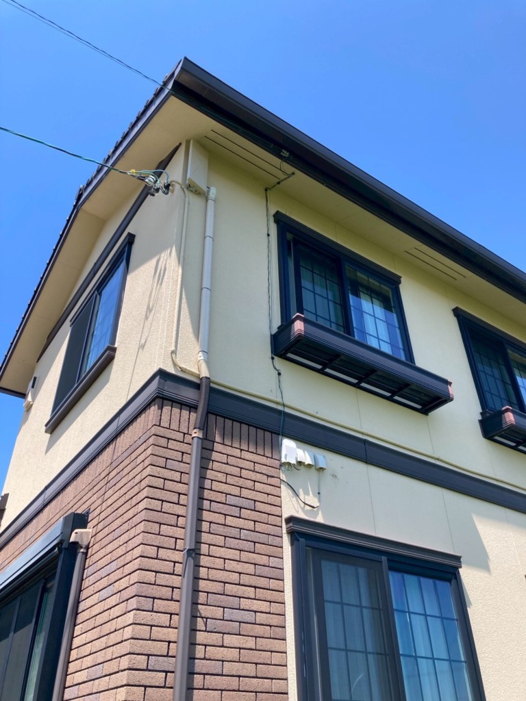 浜松市中央区雄踏町宇布見の一条工務店様既存住宅 デザインアンテナ壁面工事