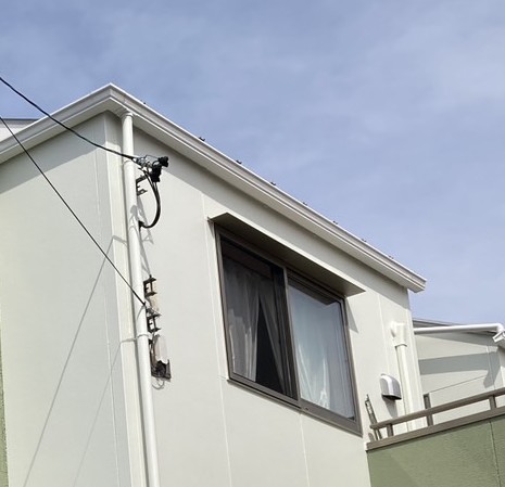 長久手市下川原の既存住宅　地上波デジタル放送デザインアンテナサイドベース工事