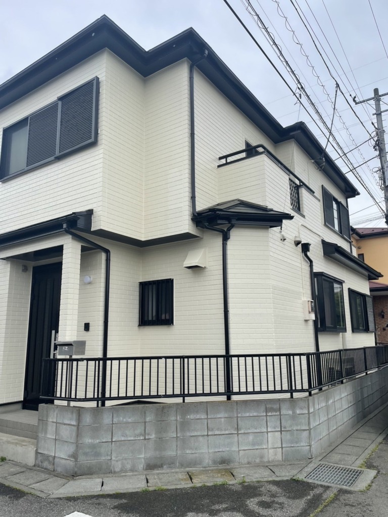 本庄市下野堂の既存住宅 台風でも安心の屋根裏アンテナ工事