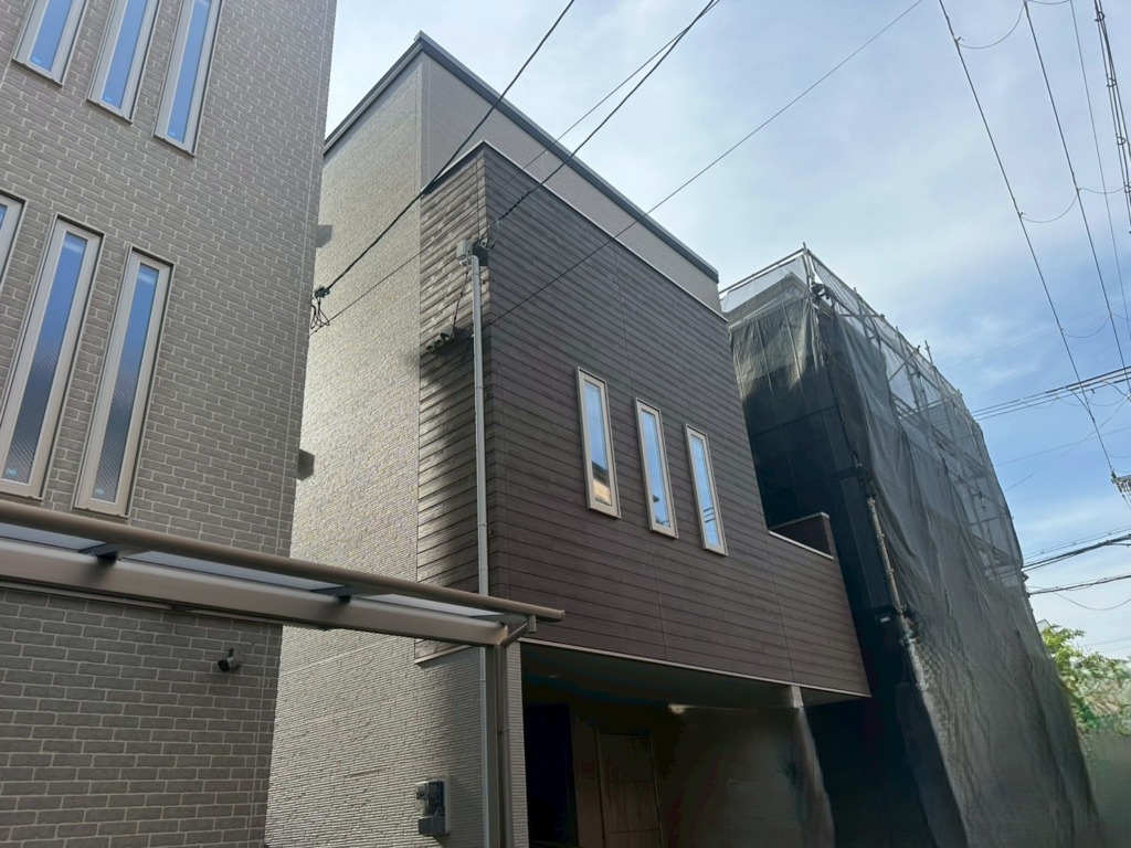豊中市庄内幸町の萩田工務店様新築　デザインアンテナ壁面工事