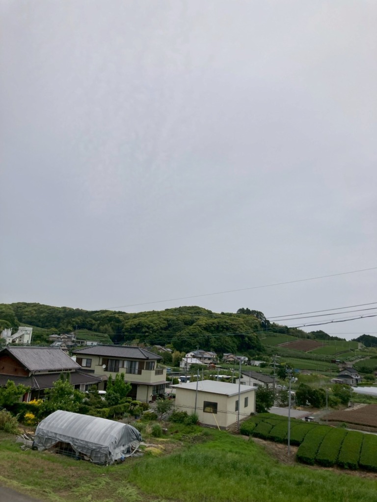 掛川市上内田のスウェーデンハウス様新築 安定受信目的の八木式アンテナ工事