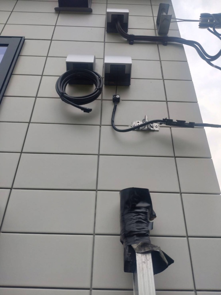 豊川市一宮町のクラシスホーム様新築　デザインアンテナ壁面工事