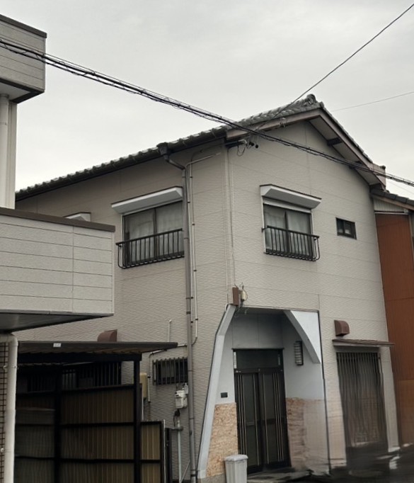 一宮市藤塚町の既存住宅 アンテナ倒壊による撤去工事