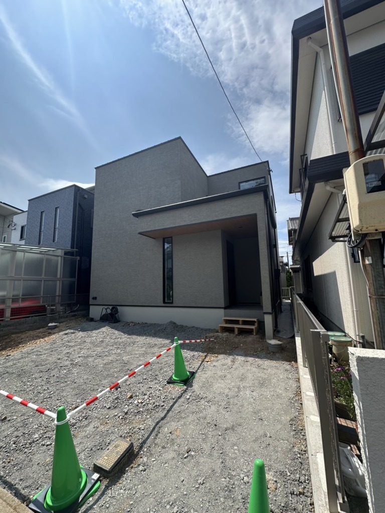 一宮市大和町南高井の三昭堂様新築　小型フラットアンテナ工事