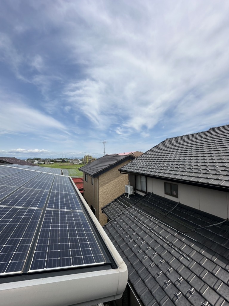 一宮市大和町南高井の三昭堂様新築　小型フラットアンテナ工事