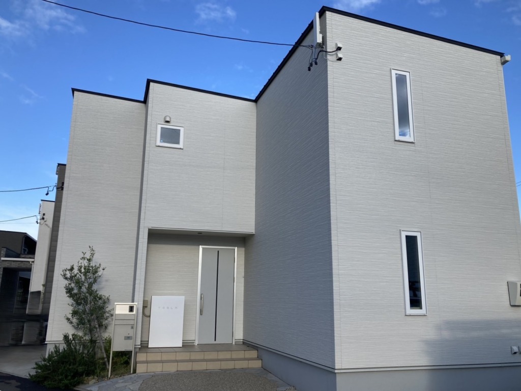 知多郡武豊町北中根のイシンホーム様新築　デザインアンテナ壁面工事