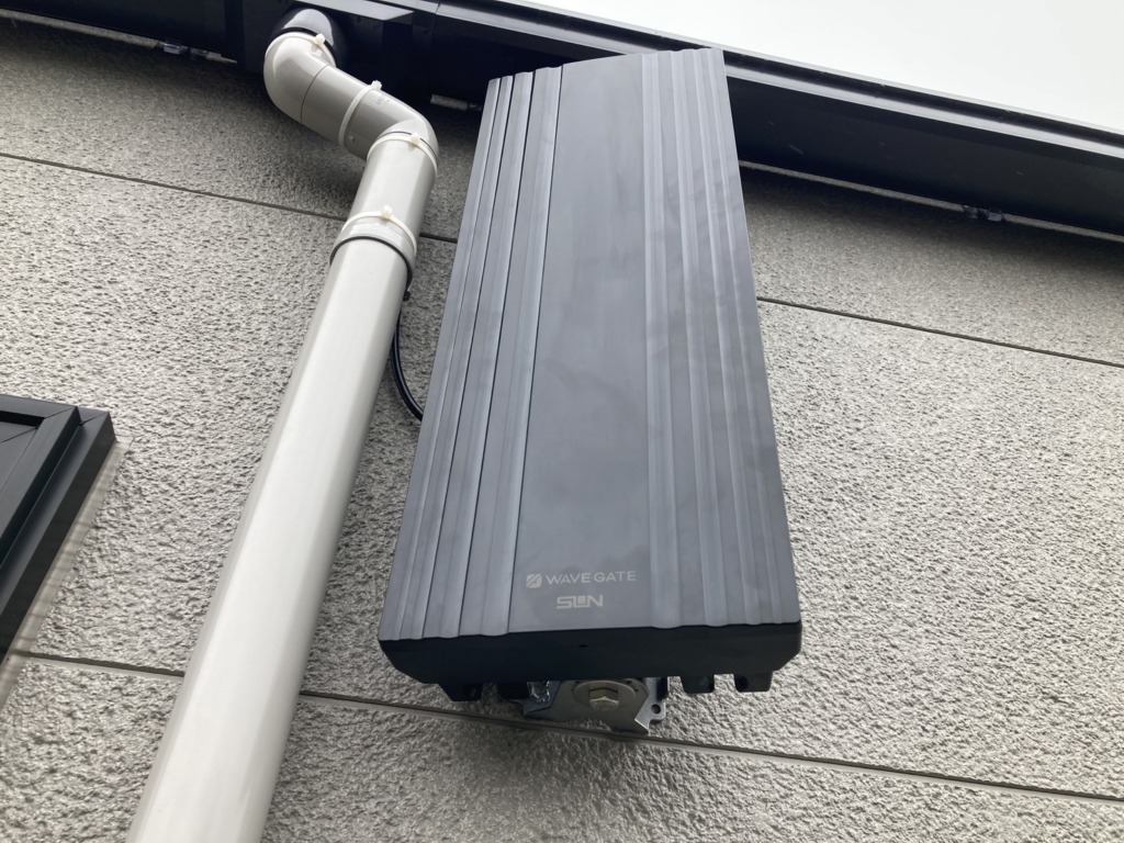 知多郡東浦町森岡のアーキテックス様新築 デザインアンテナ壁面工事