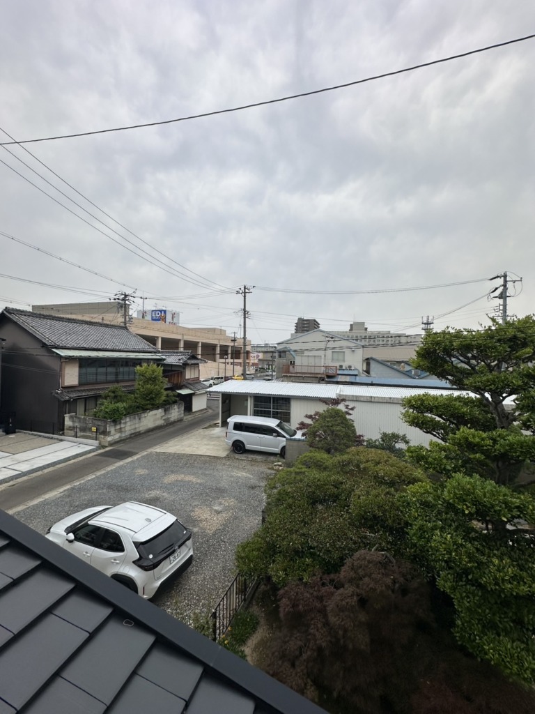 津島市昭和町のアイ工務店様新築 台風でも安心の地上波デジタル放送屋根裏アンテナ工事