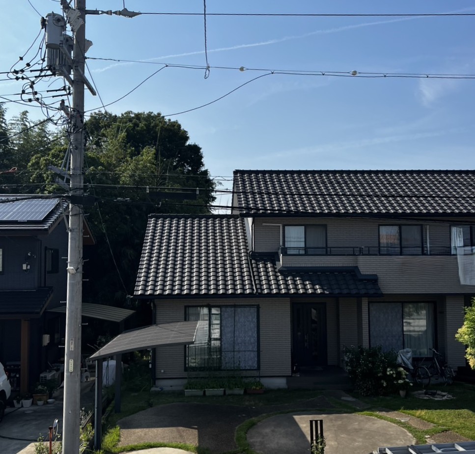 豊田市豊栄町のアイ工務店様新築　地デジ小型フラットアンテナ壁面工事
