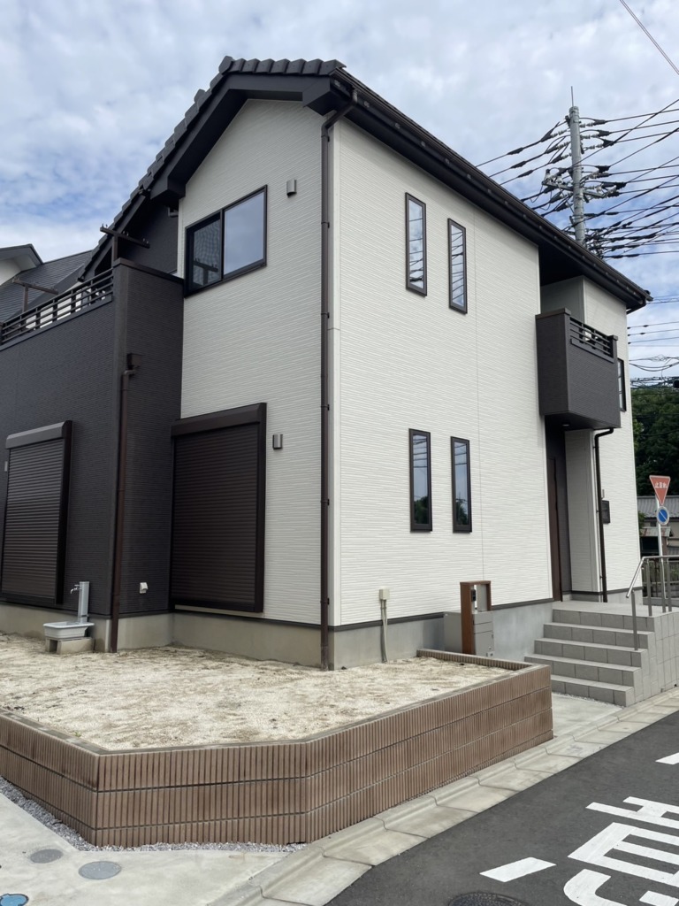 飯能市平松のアイダ設計様新築　台風でも安心の地デジ屋根裏アンテナ工事