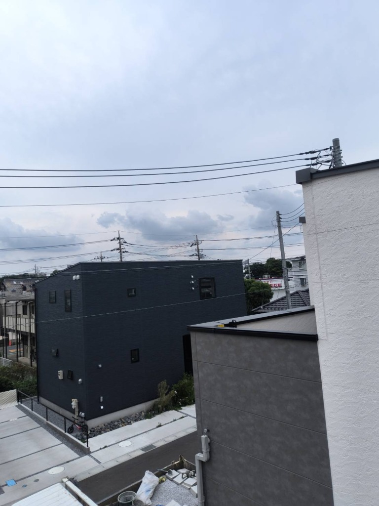 柏市新富町のポラス様新築　地上波デジタル放送デザインアンテナ壁面工事