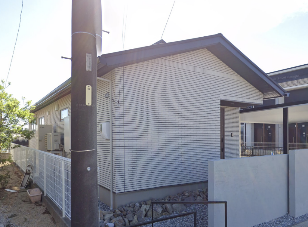 浜松市中央区小沢渡町の新築平屋住宅　建物の外観が気にならない地デジ屋根裏アンテナ工事