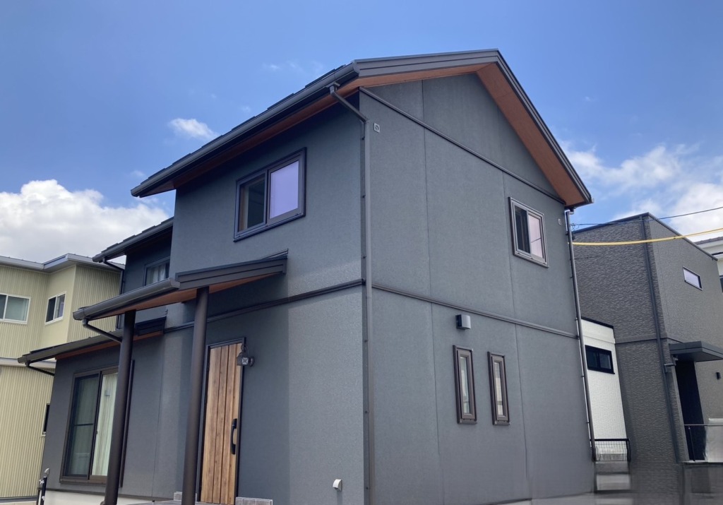 西尾市国森町のセキスイハイム様新築 建物の外観が気にならない地デジ屋根裏アンテナ工事