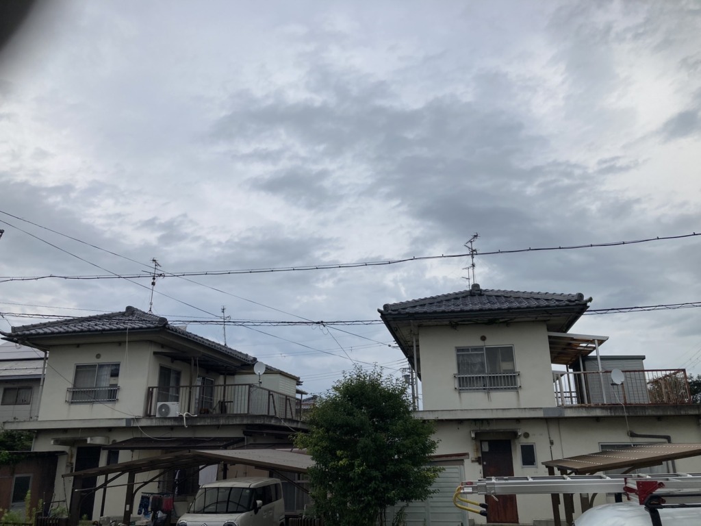 近江八幡市市井町の新築住宅 台風でも安心の地デジ屋根裏アンテナ工事